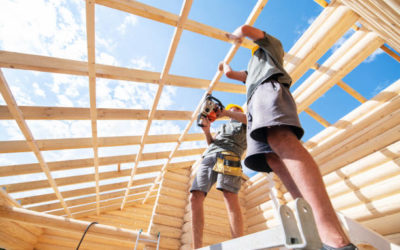 Est-ce qu’un charpentier à Lyon peut intervenir en co-traitance avec un couvreur pour un chantier complet toiture + charpente ?