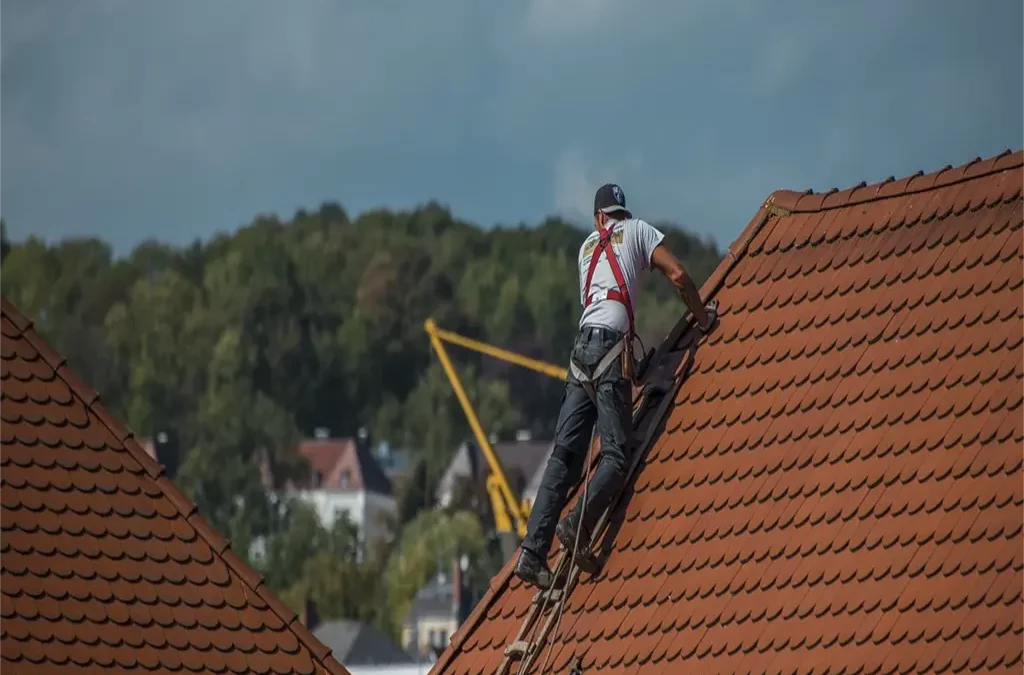 Comment choisir le bon couvreur à Bron pour une rénovation complète ?